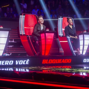 Uma das novidades da nova temporada do 'The Voice Brasil' é o botão boloqueio em que os técnicos poderão bloquear um colega de virar a cadeira para uma voz
