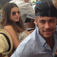 Neymar e Bruna Marquezine almoçam em restaurante de luxo em ilha perto de Ibiza