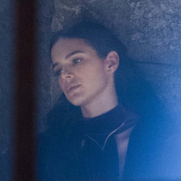 Catarina (Bruna Marquezine) vai ser recapturada, julgada e morta na forca no último capítulo da novela 'Deus Salve o Rei'