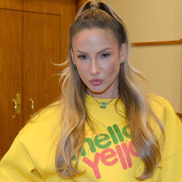 Claudia Leitte repudiou a censura da internauta por dançar funk