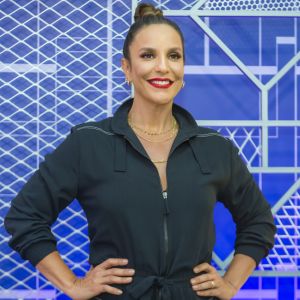 Ivete Sangalo teve dificuldade com salto ao gravar 'The Voice Brasil'