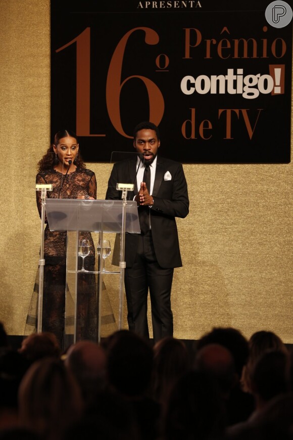 Taís Araujo e Lázaro Ramos foram os apresentadores do Prêmio Contigo! de TV