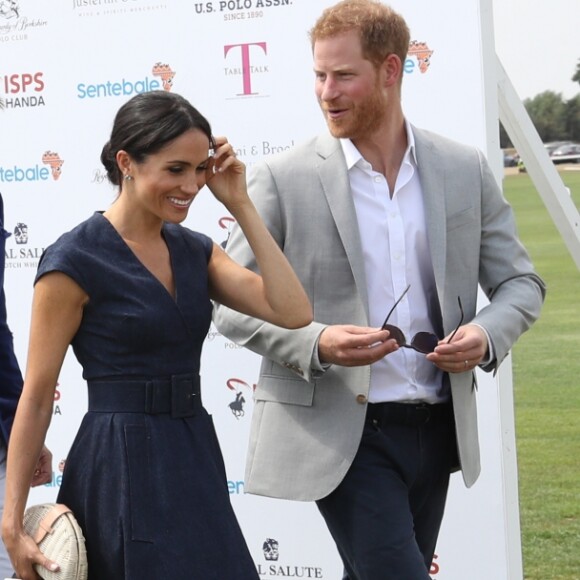 Meghan Markle acompanhou o marido, Harry, em jogo beneficente da Copa Sentebale ISPS Handa Polo, em Windsor, na Inglaterra