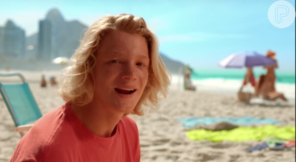 Leticia Spiller afirma que, aos 17 anos, Pedro Novaes ainda não faz curso de atuação: 'Ele faz aulas de música, que é algo que ele gosta. No momento ele está focando na escola'