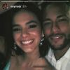 Neymar diverte Bruna Marquezine em festa