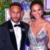 Neymar mandou uma mensagem de 'feliz aniversário' para Bruna Marquezine em um avião