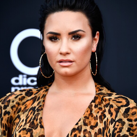 Demi Lovato sofreu uma overdose na terça-feira passada, dia 24 de julho de 2018, após o uso excessivo de drogas que ainda não foram divulgadas