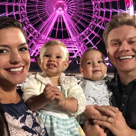 Thais Fersoza se declarou para a filha, Melinda, no Instagram