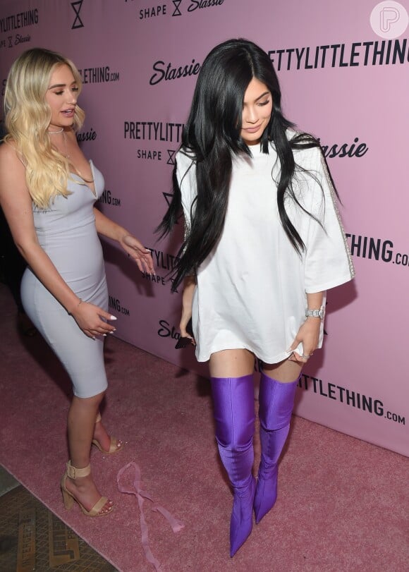 O estilo de Kylie Jenner: com as polêmicas botas Balenciaga