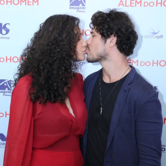 José Loreto assumiu que a vida sexual do casal ficou em segundo plano após o nascimento de Bella