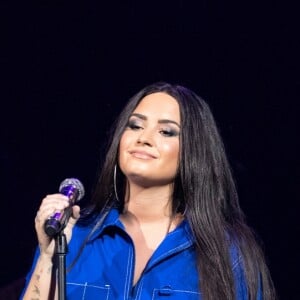 Demi Lovato está internada após sofrer uma overdose há 12 dias