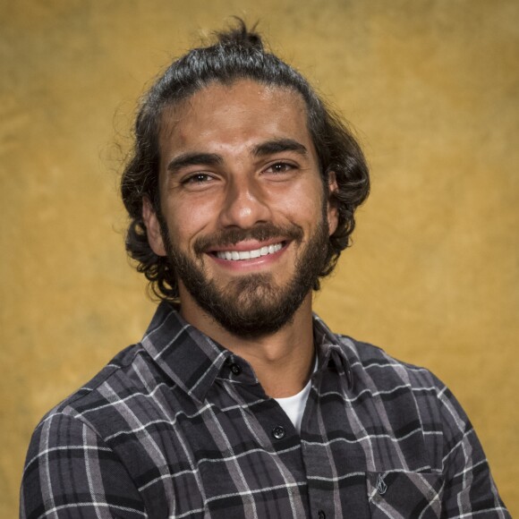 Hugo Moura contou que faz massagem para desinchar o corpo