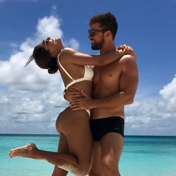 Juliana Paes viajou para as Maldivas com o marido, Carlos Eduardo Baptista