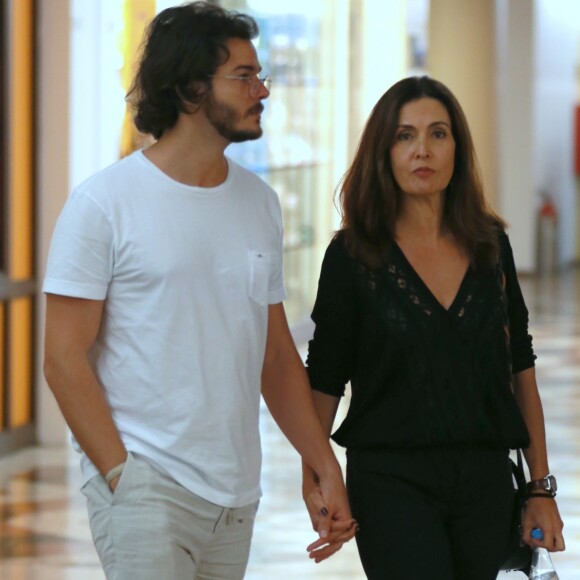 Candidato a deputado federal pelo PDT, Túlio Gadêlha não menciona Fátima Bernardes em entrevistas sobre política