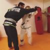 Luciano Huck filmou o filho derrubando professor em aula de luta nesta quarta-feira, dia 05 de agosto de 2018