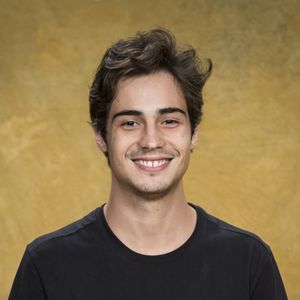 Karola (Deborah Secco) Valentim (Danilo Mesquita) Karola (Deborah Secco) nos próximos capítulos da novela 'Segundo Sol'