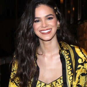 'E, de vez em quando, me permito uma tranqueira ou outra para dar uma alegria e para a gente lembrar que existe', disse Bruna Marquezine