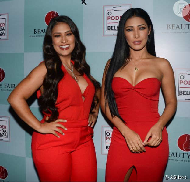 vestidos vermelhos decotados