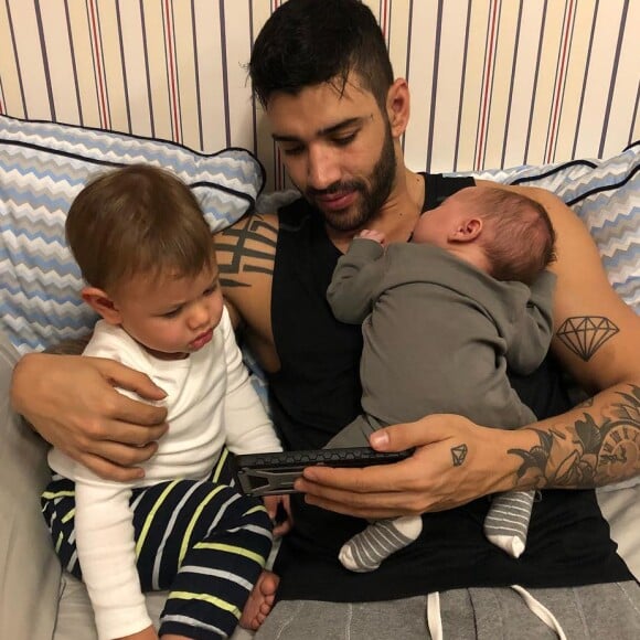 Andressa Suita e Gusttavo Lima são pais de Gabriel, de 1 ano, e de Samuel, de 1 mês