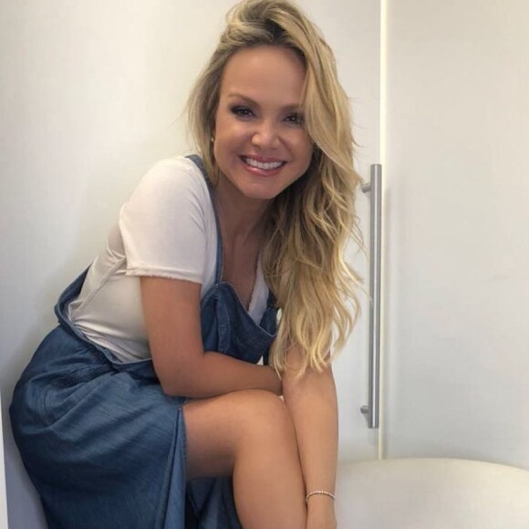 Eliana agradeceu o convite de Tatá Werneck na web: 'Que carinho'