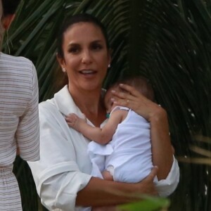 As gêmeas de Ivete Sangalo e Daniel Cady estão com 7 meses