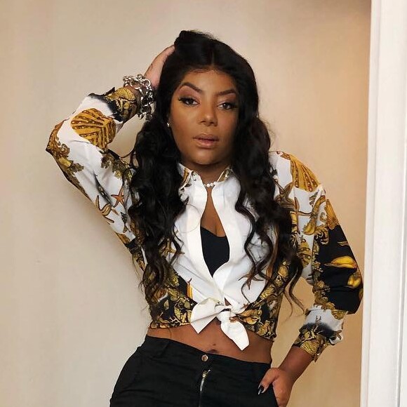 'Cresci achando que meu cabelo era errado, o mais feio do planeta e andava com várias pessoas que alisavam. Ter cabelo cacheado ou crespo não existia para mim', contou Ludmilla