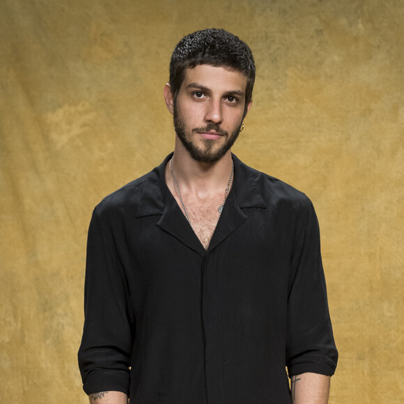 Em participação no 'Conversa com Bial', Chay Suede disse que se considera feminino