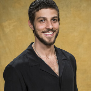 'Atuar pelado depende muito com quem. É menos difícil do que parece', afirmou Chay Suede