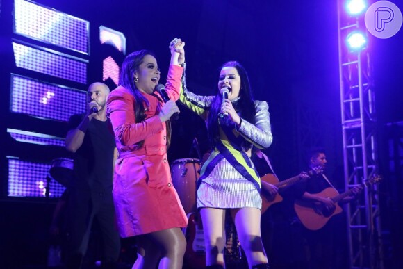 Maiara e Maraisa cantaram na quadra da Beija-Flor nesta sexta-feira, 21 de setembro de 2018
