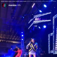 Maiara e Maraisa arrasam no funk em show na quadra da Beija-Flor. Vídeo e fotos!