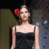 Bruna Marquezine desfilou na Semana de Moda de Milão neste domingo, 23 de setembro de 2018