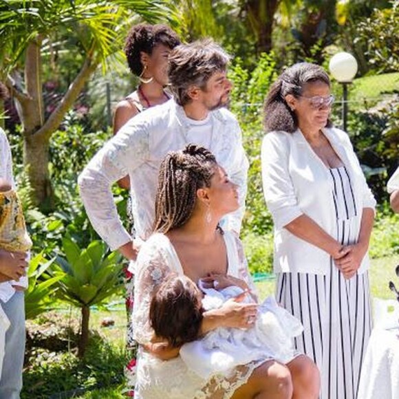 Juliana Alves batizou a filha, Yolanda, de 1 ano, no Rio neste domingo, 23 de setembro de 2018