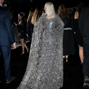 Veja detalhes do vestido Givenchy de Lady Gaga