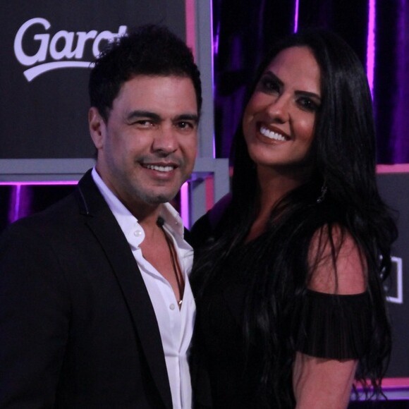 Zezé Di Camargo e Graciele Lacerda revelaram que estão casados durante passagem pelo Prêmio Multishow, nesta terça-feira, 25 de setembro de 2018