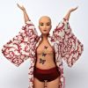 Americana cria projeto fotográfico com Barbies mastectomizadas para valorizar autoestima de mulheres em tratamento ou que superaram câncer de mama