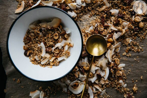 As oleaginosas, popularmente conhecida como nuts, são ricas em selênio, mineral que é aliado no combate ao câncer de mama