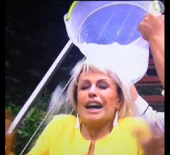 Ana Maria Braga encara ao vivo no 'Mais Você' o desafio do balde do gelo