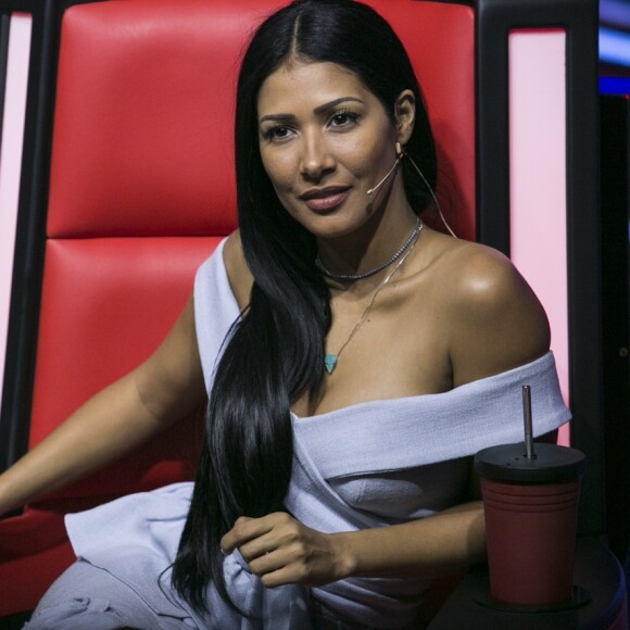 Simaria, da dupla com Simone, precisou suspender agenda por recomendação médica