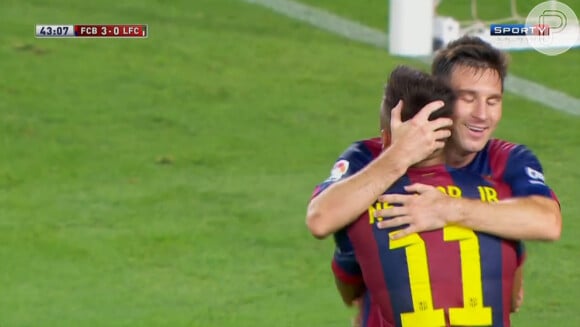 Neymar fez uma bela 're-estreia' na partida do Barcelona contra o León, do México, na tarde desta segunda-feira, 18 de agosto de 2014