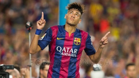 Neymar faz 2 gols pelo Barcelona em sua volta aos gramados, após lesão na coluna