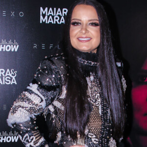 Maiara escureceu o cabelo e exibiu o novo visual na gravação do DVD, 'Reflexo'