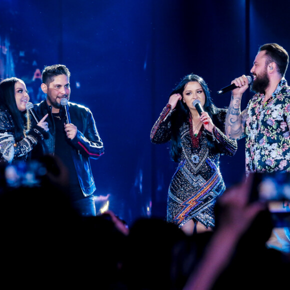 Maiara e Maraisa cantaram com Jorge e Matheus na gravação do novo DVD