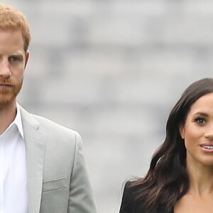 'Os dois querem uma família grande, com no mínimo três crianças', diz fonte sobre Meghan Markle e príncipe Harry