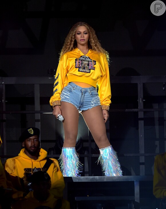 'Acho importante que mulheres e homens vejam e apreciem a beleza em seus corpos naturais', disse Beyoncé