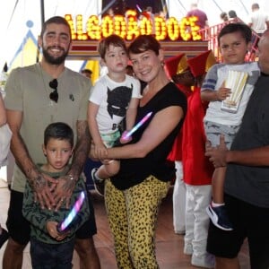 Luana Piovani e a família já estão de malas prontas para morar em Portugal