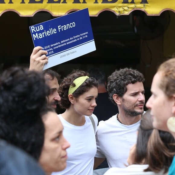 Sophie Charlotte e Daniel de Oliveira participaram neste domingo, 14 de outubro de 2018, de um ato político no Rio