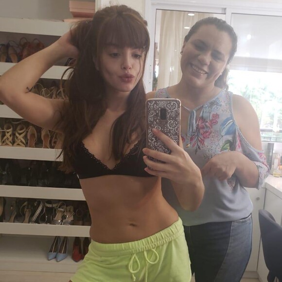 Esteticista Paulinha Gomes falou sobre a rotina de beleza de Giovanna Lancellotti