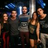 Nesta sexta-feira (22), Giovanna Lancellotti curtiu a boate Miroir com Joe Jonas, Miguel Rômulo e Rodrigo Simas