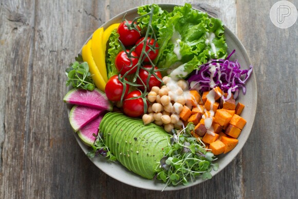 Como a base da dieta nórdica são as verduras e os legumes, é recomendável ver quais as variedades cultivadas que você tenha fácil acesso