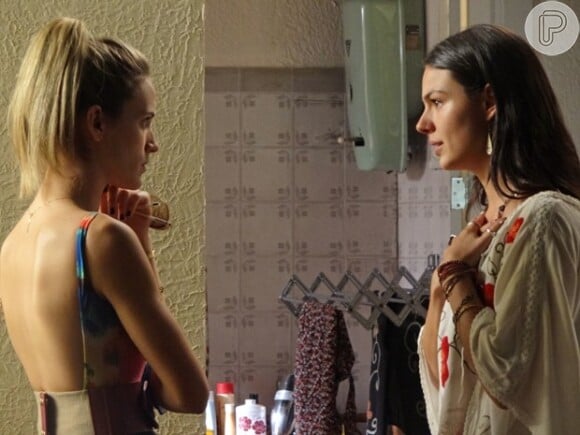 Vitória (Bianca Bin) acusa Sandra (Isis Valverde) de roubar seu noivo, em 'Boogie Oogie'